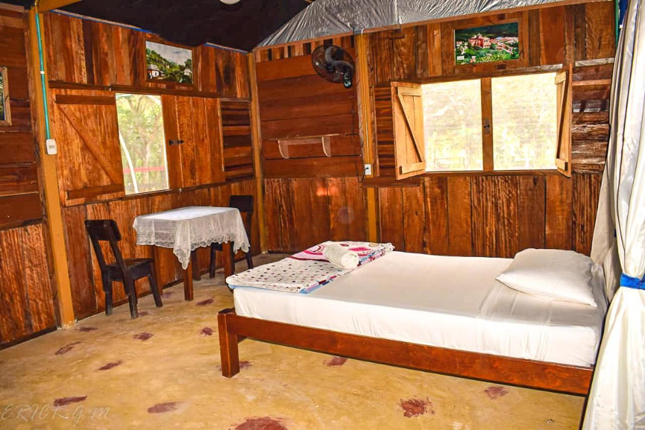 Hostal Cano Nevera La Macarena Dış mekan fotoğraf