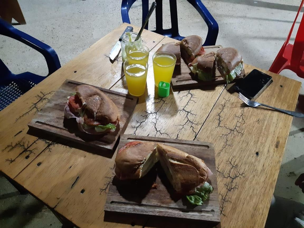 Hostal Cano Nevera La Macarena Dış mekan fotoğraf